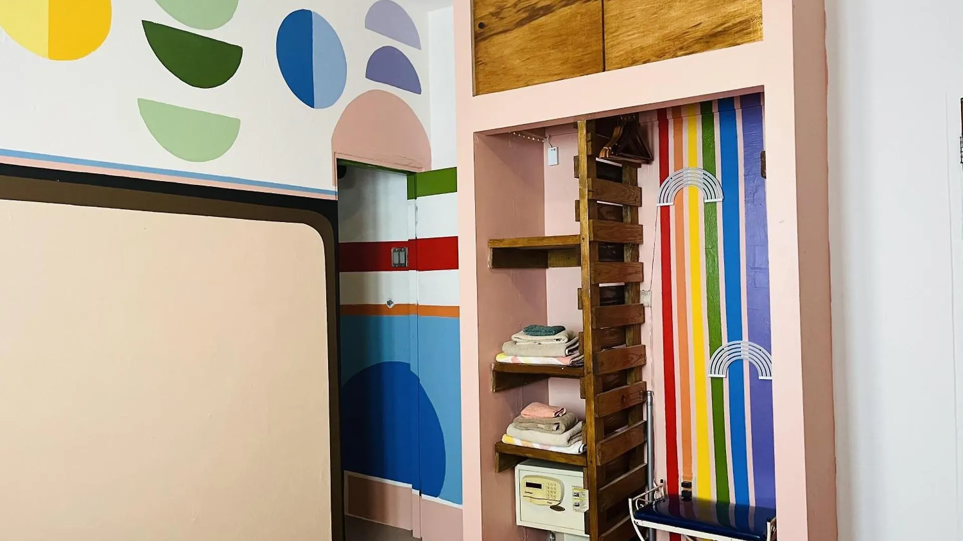 Studio With Modern Amenities, Walk-In Shower, Jacuzzi, Beach, And Pool, (Adults Only) 산후안 0*,