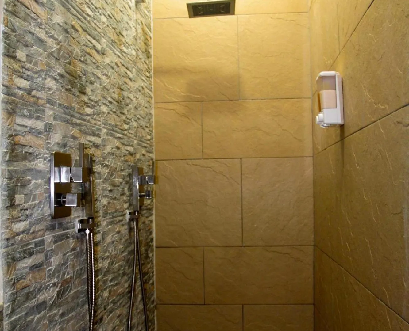 Studio With Modern Amenities, Walk-In Shower, Jacuzzi, Beach, And Pool, (Adults Only) San Juan Puerto Rico