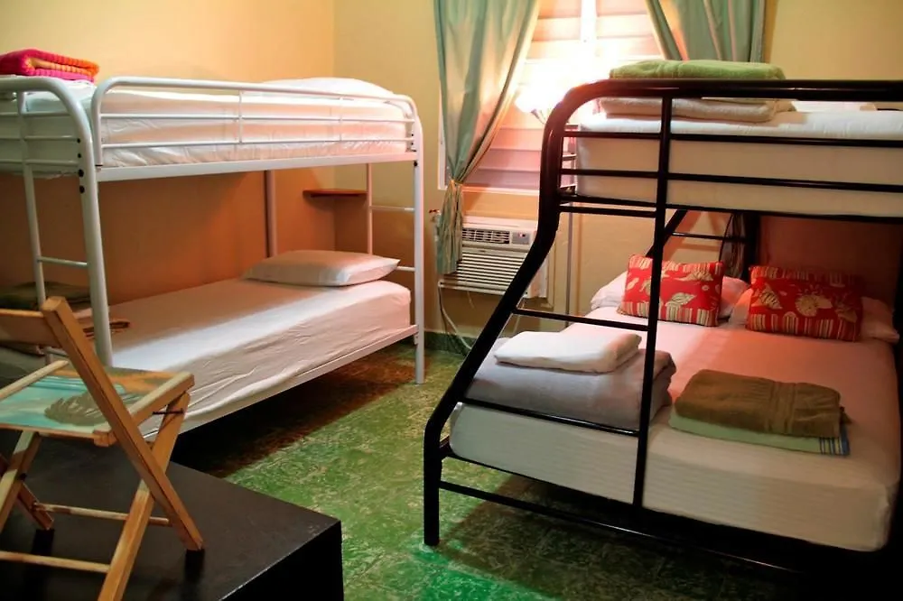 Studio With Modern Amenities, Walk-In Shower, Jacuzzi, Beach, And Pool, (Adults Only) San Juan Lägenhet